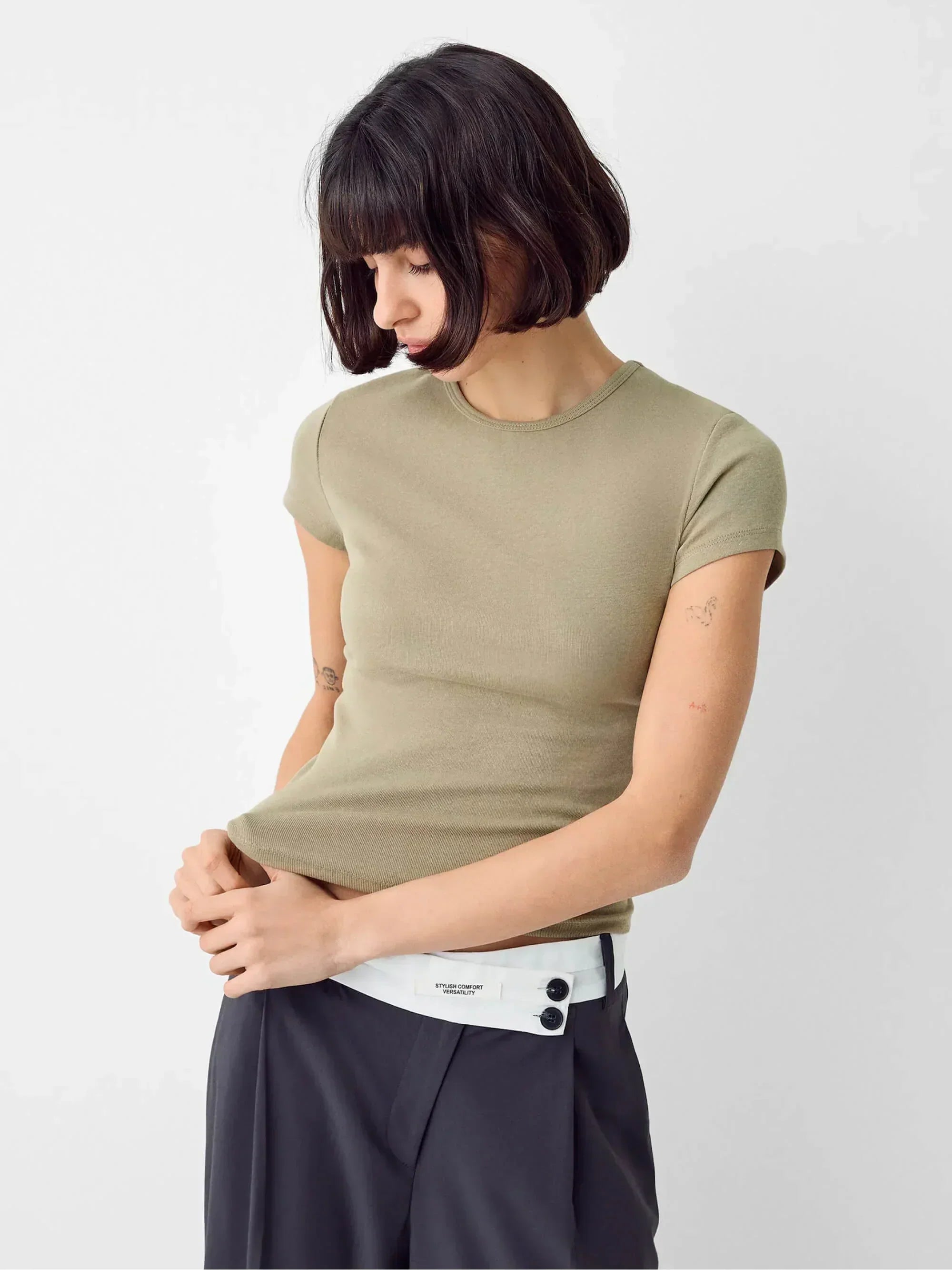 Short sleeve white